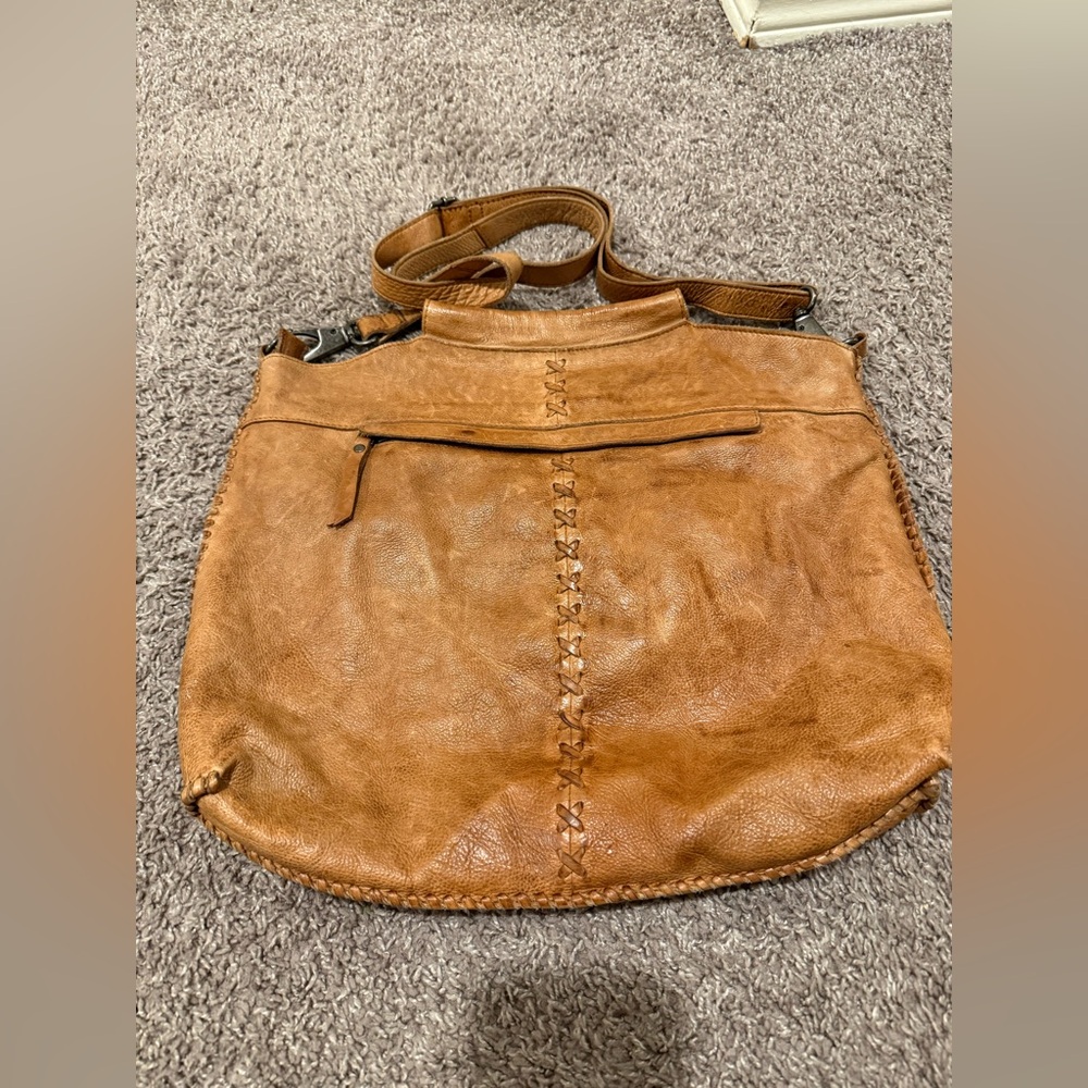 Latico Made in USA Genuine Leather  Crossbody Tote Bag - Picture 12 of 12